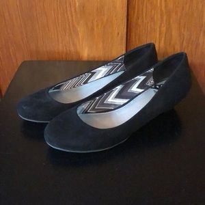 Fergalicious black pumps sz 7